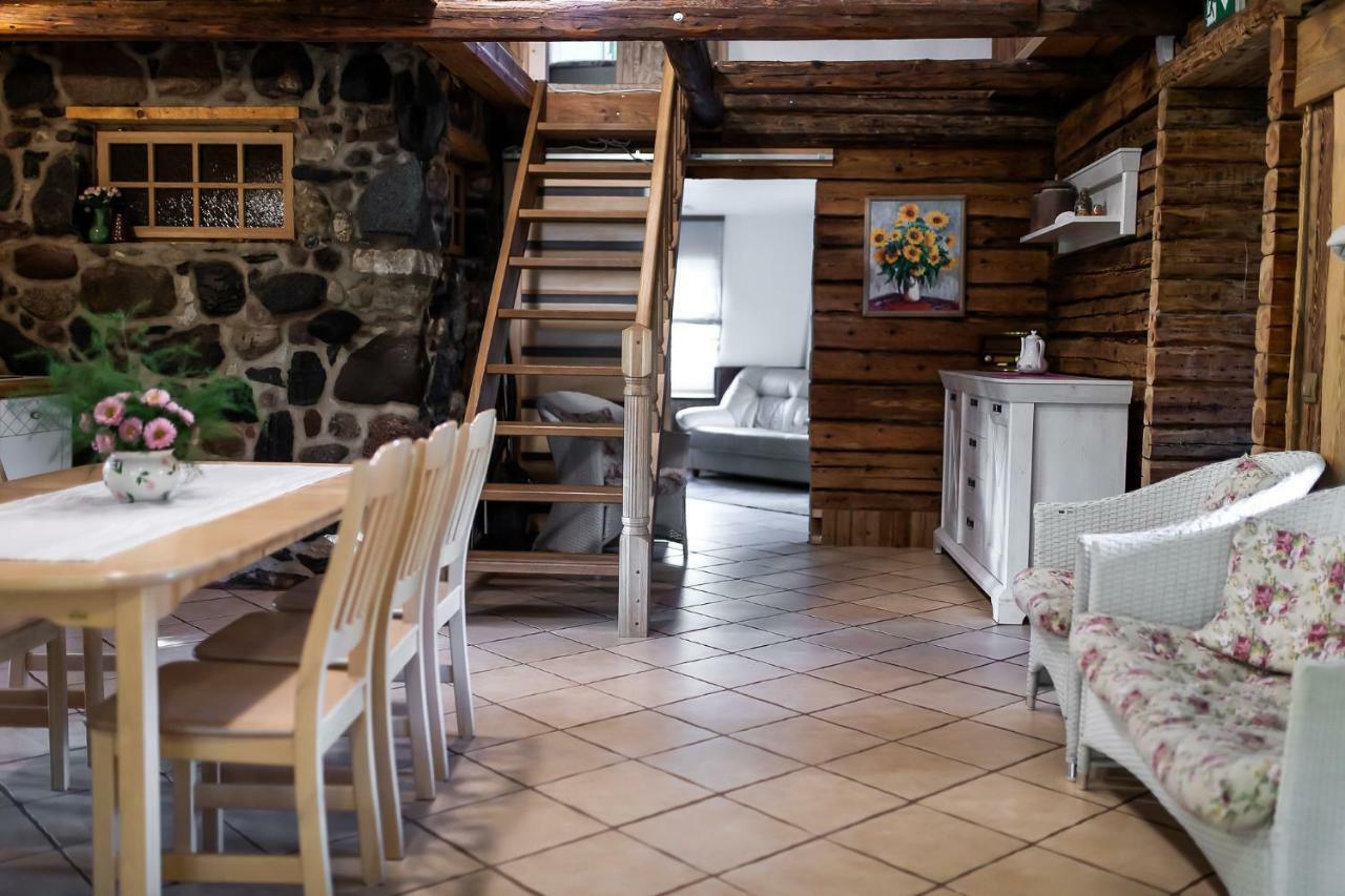 Erlendi Kodumajutus Pärnu Exterior foto